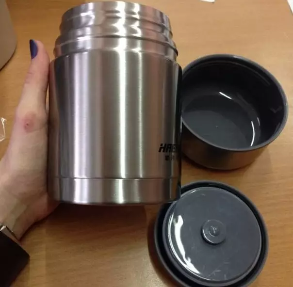 THERMOS kuri isupu: isupu ya thermo ifite umuhogo mubunini no kumasahani ya mbere, urutonde rwibitegererezo byiza. Ni bangahe nshobora kubika isupu muri THERMO YASHYA? 21728_41