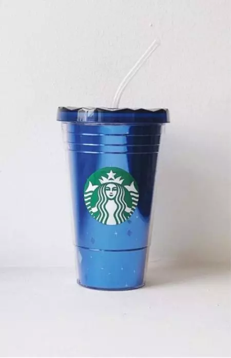 Starbucks Thermoses: Ħarsa ġenerali lejn termoses siġillanti tal-metall għall-kafè u t-tè, termoses iswed u roża b'volum ta '450 ml u mudelli oħra, reviżjonijiet tal-klijenti 21757_10