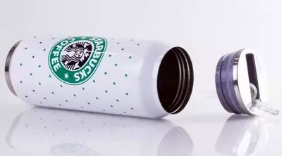 Termokups Starbucks: Funksjonene til termoskruset, en beskrivelse av svart, metall og andre tamblere for kaffe og te fra merkevaren. Vurderinger. 21766_4