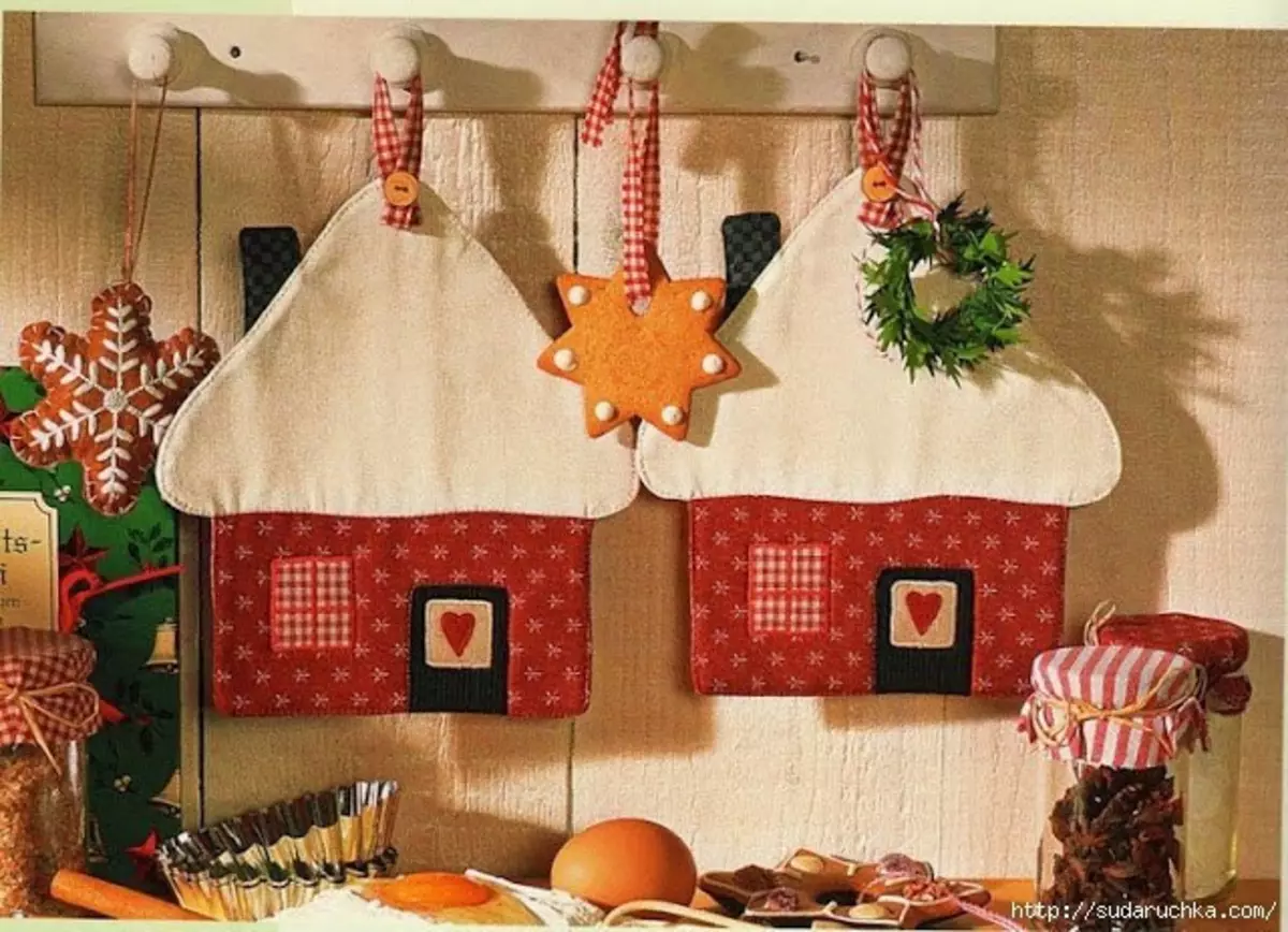 برچسب های سال نو: نوار های بافتنی برای سال جدید و در سبک پچک، برچسب آشپزخانه با یک درخت کریسمس و با نمادهای دیگر، دستکش های زیبا 21793_29
