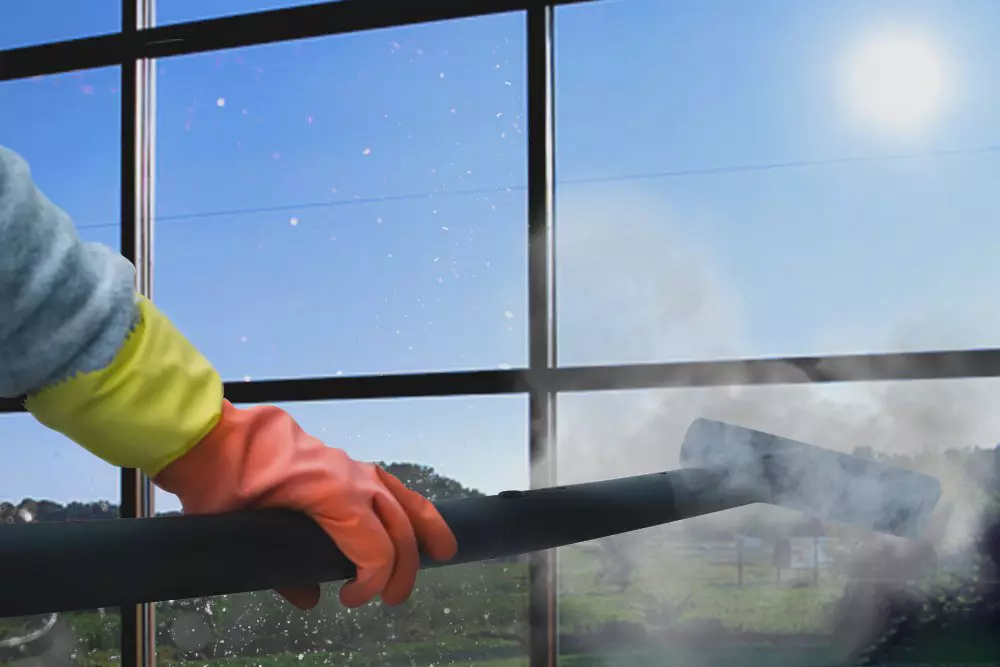 खिड़कियों को धोने के लिए एमओपी (26 तस्वीरें): बाहर धोने के लिए एक दूरबीन हैंडल के साथ चुंबकीय विकल्प, जैसे धोने, मॉडल 