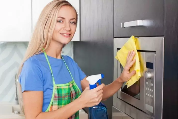 Hvordan rengjør mikrobølgeovn? 25 bilder Hvordan vaske fettet inni hjemme på 5 minutter raskt og effektivt med brus og eddik 21824_13