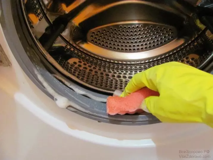 Kako očistiti pralni stroj? 39 Photo Clean stroj stroj iz umazanije znotraj doma kot pranje gumi in praškastega pladnja 21828_20