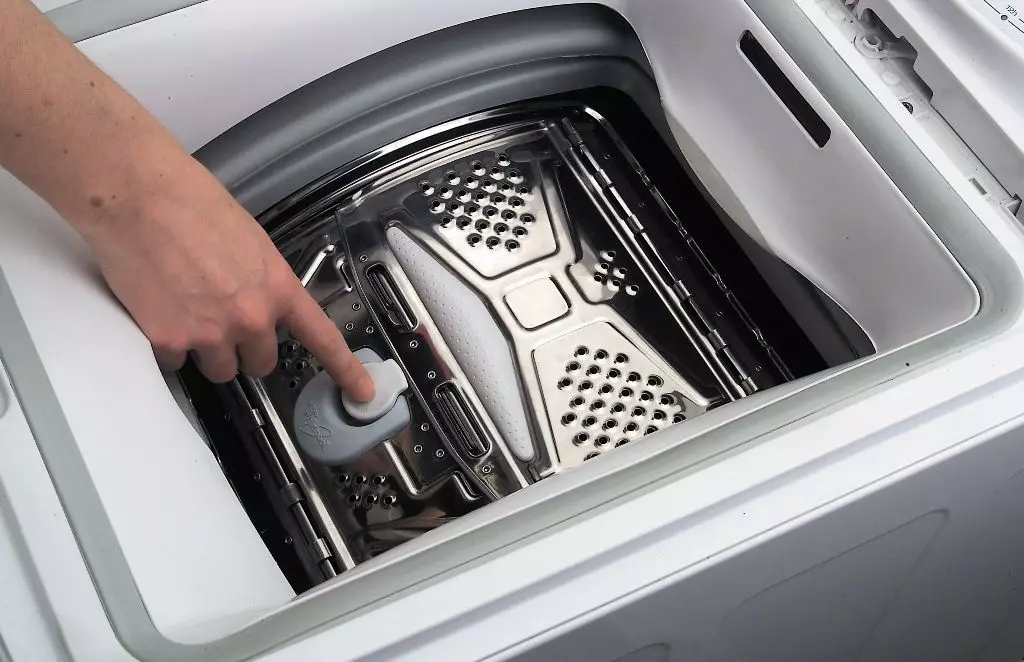वाशिंग मशीन को कैसे साफ करें? गम और पाउडर ट्रे धोने की तुलना में घर पर गंदगी से 39 फोटो स्वच्छ मशीन मशीन 21828_29