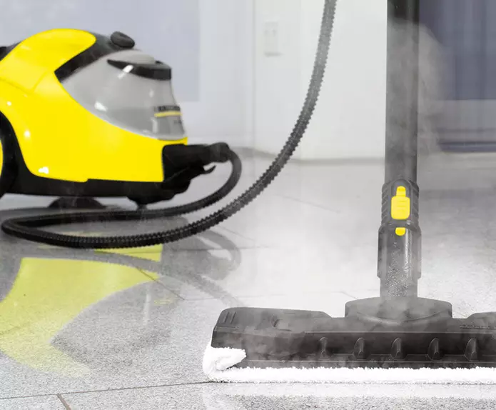 Karcher Steam Cleaner (47 foto's): Irons met stoomgenerator, professionele en handmatige stoomboten. Hoe het appartement te gebruiken om te reinigen? 21856_37