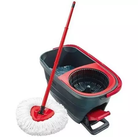Mopas com um balde: esfregão de auto-limpeza com um balde para lavar o piso e limpeza, modelos planos e com centrífuga redonda. Como escolher um conjunto? 21863_8