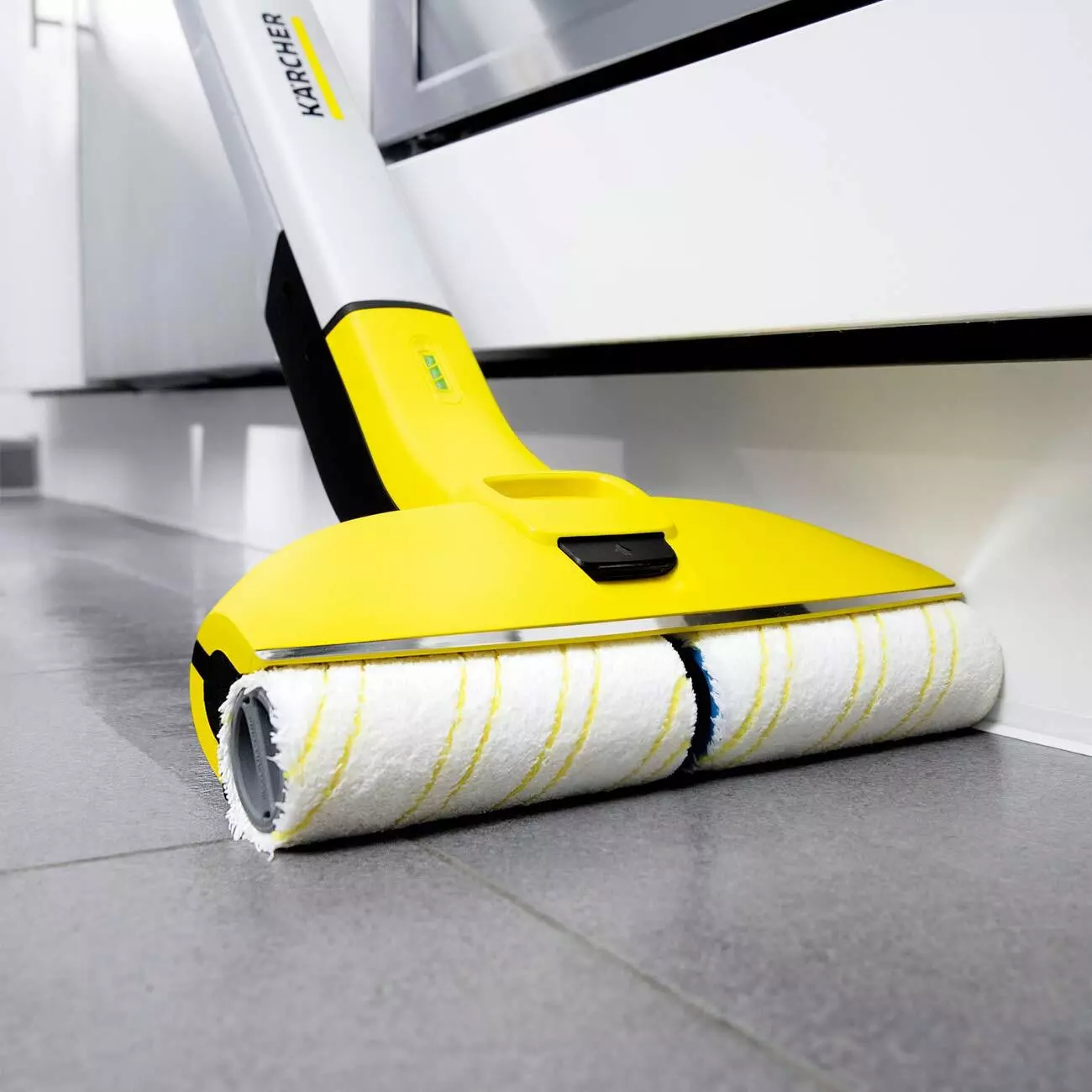 Karrcher Mops (34 fotografije): Pregled pare mazove za dom, čišćenje mops-vakuum za čišćenje za pranje pod, pregled bežičnih baterija. Recenzije kupaca 21895_13