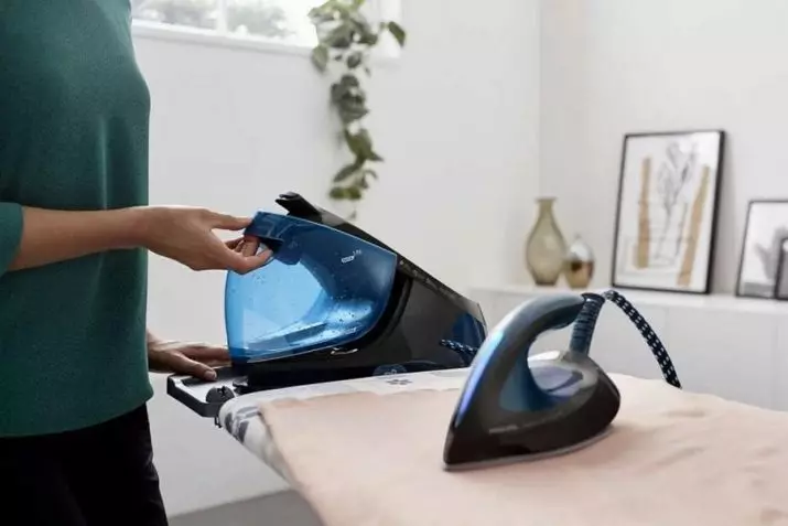 Beoordeling van de beste ijzers met Steam Generator: What Iron om voor thuis te kiezen? Beste beste apparatuur, reviews 21908_35