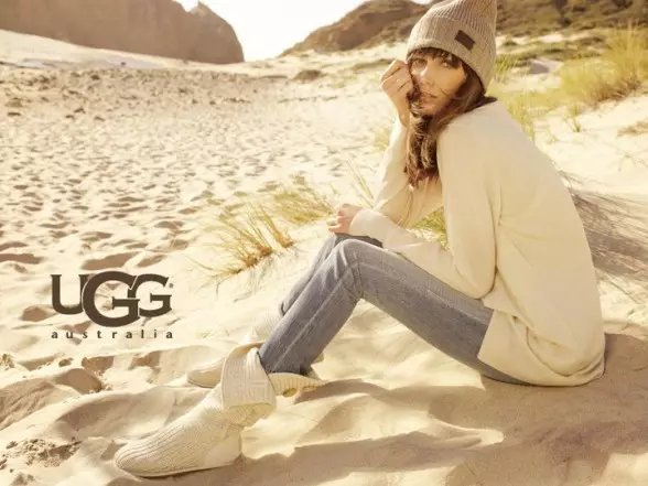 UGG batai (45 nuotraukos): moterų žiemos modeliai 2192_40