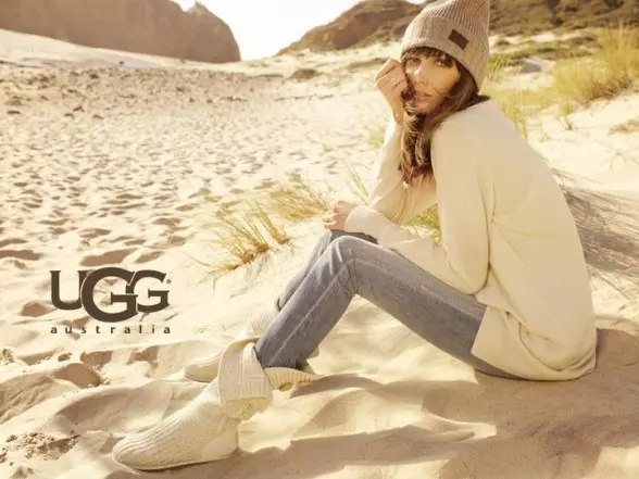 Ugg итек (45 фото): Хатын-кызлар кышкы модельләр 2192_40