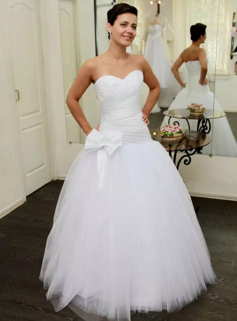 لباس عروسی با کمر کم با دامن از شبکه