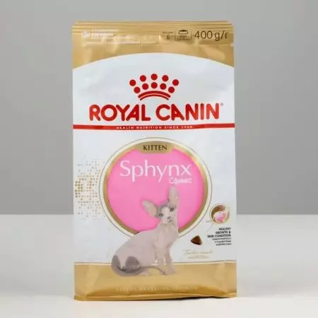 Suche jedzenie dla kocięta Royal Canin: Kompozycja kotka do 12 miesięcy, pasza do sterylizowanych kocięta. Czy je zapach? Dawkowanie 22012_18