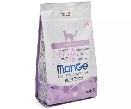 Monge za sterilizirane mačke: suha krma Cat sterilizira 10 kg in njihova sestava, pajki za kastrirane mačke. Hranite se z govejim in postrvi, raca in piščanca. Ocene 22016_12
