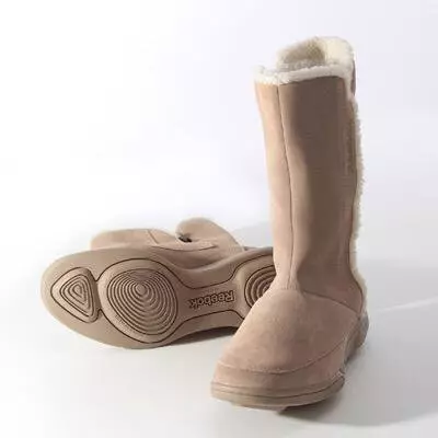 Reebok Boots (32 Foto): Model Musim Sejuk Musim Sejuk 2202_21