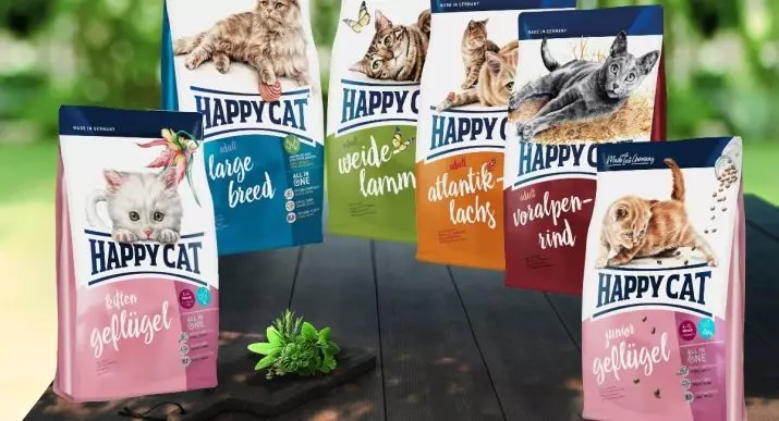 Feed do gato do gato feliz: a composição do alimento molhado e seco para gatinhos e gatos esterilizados, alimento para gatos castrados. Avaliações 22070_15