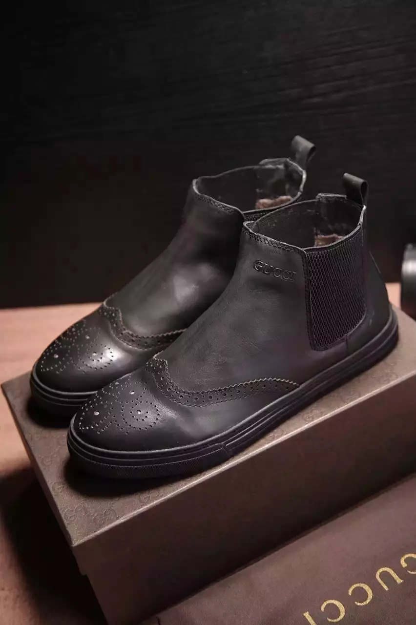 Gucci Boots (38 mga larawan): Mga modelo ng kababaihan para sa taglamig 2208_8