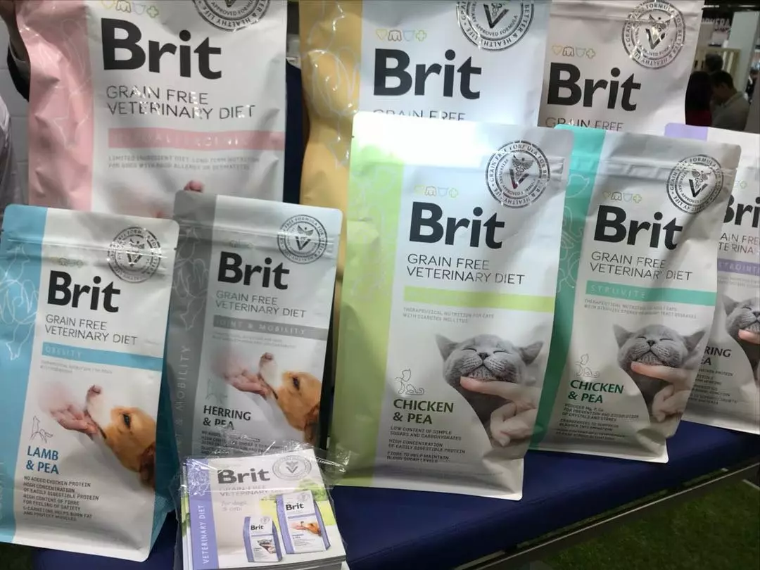 Брит материал. Brit Veterinary Diet для кошек. Корм Brit Veterinary Diet для собак. Brit Veterinary Diet renal для кошек.
