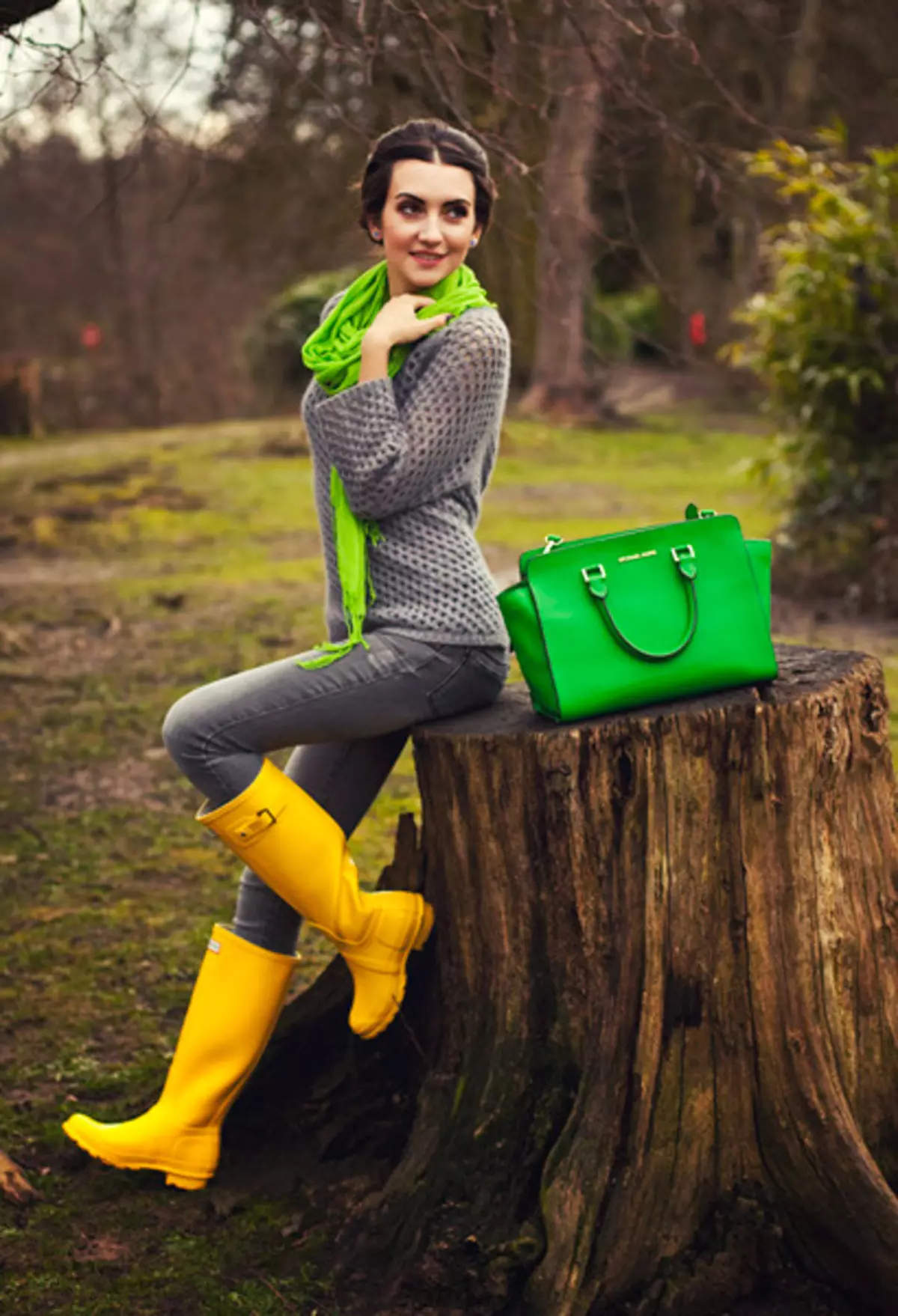 پیلا جوتے (25 فوٹو): پیلے رنگ کے خواتین کے موسم سرما کے ماڈل 2210_11