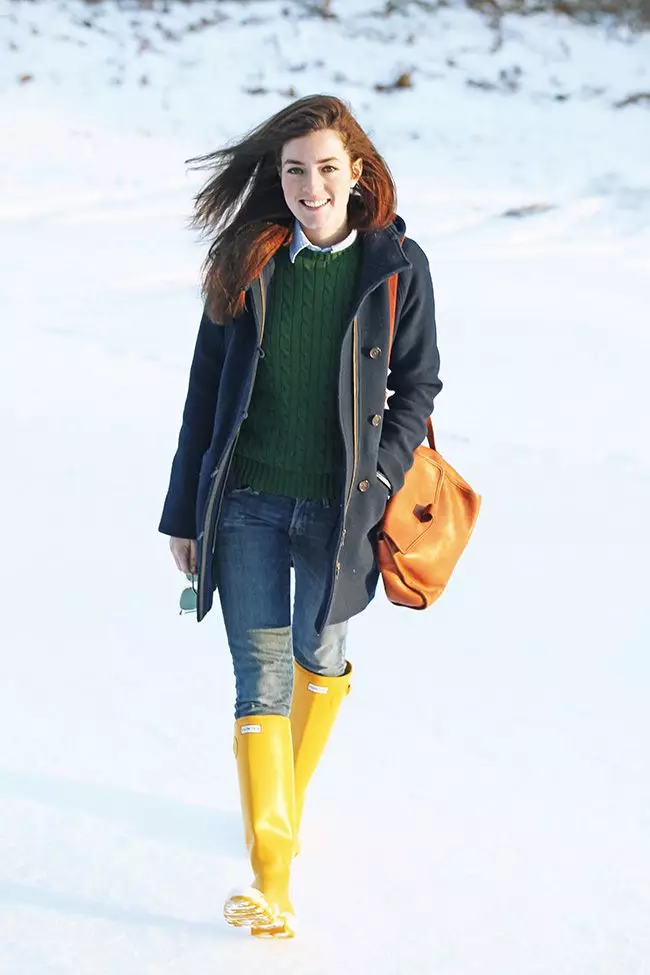 Yellow Boots (25 mga larawan): Mga modelo ng Winter ng Women ng dilaw 2210_17