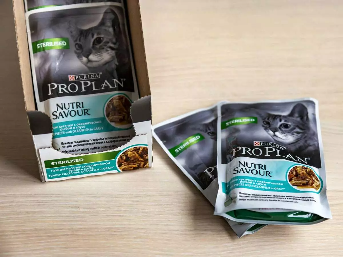 Purina Pro Plan Cat Feed (64 fotos): A composición do gato alimenta con probióticos e outros, a clase de alimentación para os gatos. Produtos líquidos e secos. Comentarios 22127_39