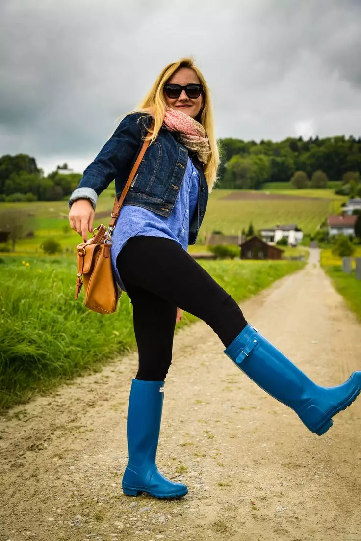 Високи гумени чизми (52 фотографии): Женски модели на потпетици 2212_39