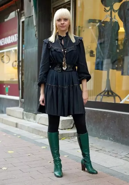 گرین جوتے (35 فوٹو): خواتین کی خواتین کی خواتین کے موسم سرما کے ماڈل سیاہ اور ہلکے سبز ہیں 2231_35