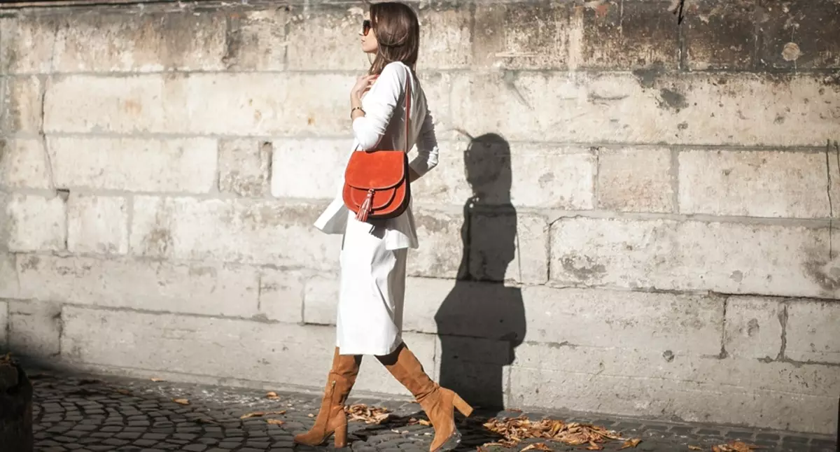 Brown Suede Boots (35 bilder): Hva skal du ha på kvinnelige modeller på hælen og på en kile av brunt ruskind 2237_33