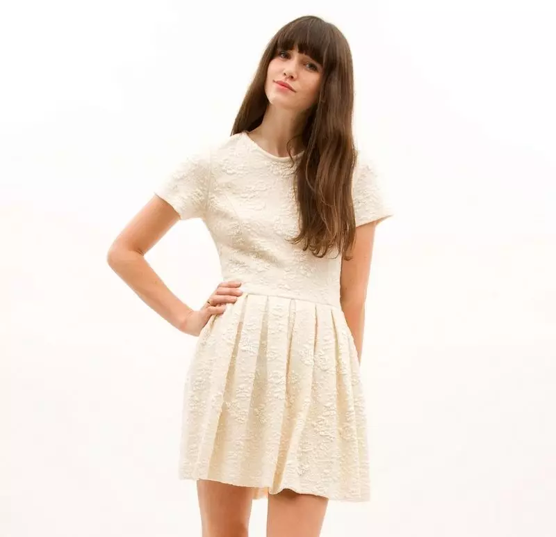 Balta Platinė suknelė su spausdintu modeliu