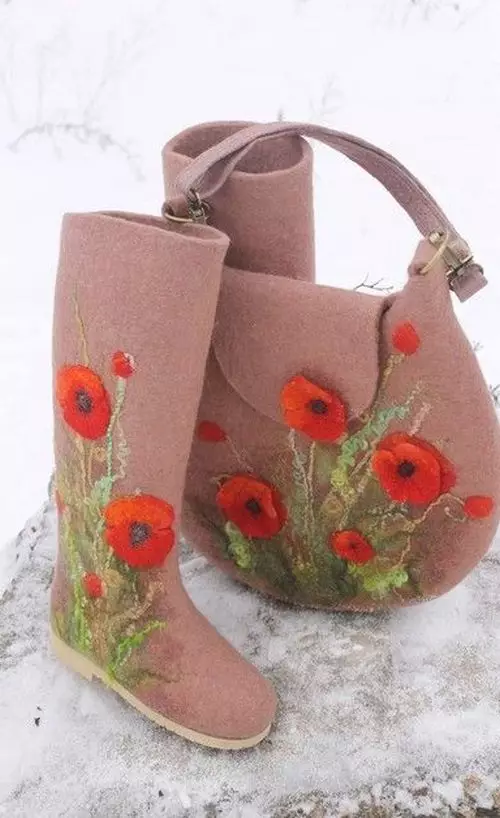 여성 부츠 부츠 (64 장의 사진) : 겨울 신발, 번개를위한 절연 된 펠트 모델 2247_27