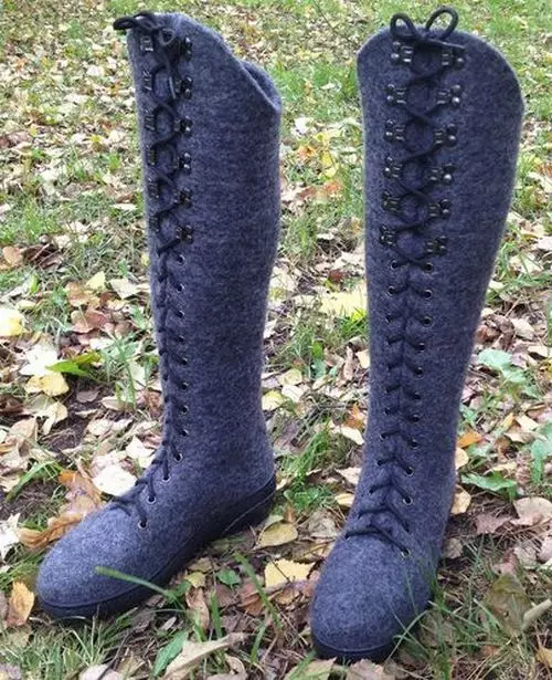 ქალთა ფეხსაცმელი- boots (64 ფოტო): ზამთრის ფეხსაცმელი, იზოლირებული იგრძნო მოდელები lightning 2247_49