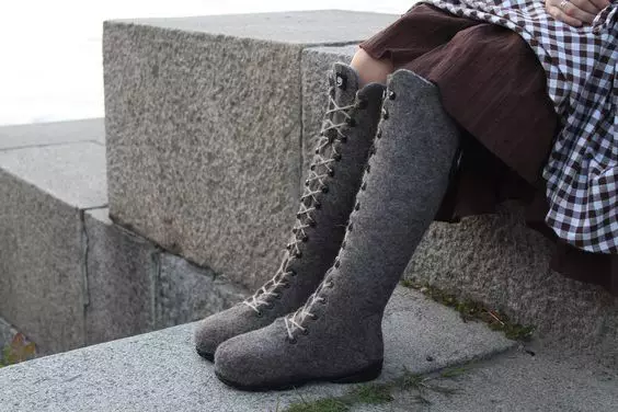 ქალთა ფეხსაცმელი- boots (64 ფოტო): ზამთრის ფეხსაცმელი, იზოლირებული იგრძნო მოდელები lightning 2247_6