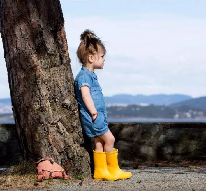 الأحذية Wikigi (73 صور): الأطفال في فصل الشتاء، ونماذج من مادة البولي يوريثين المرأة، شبكة الأبعاد ومراجعات فايكنغ 2258_53