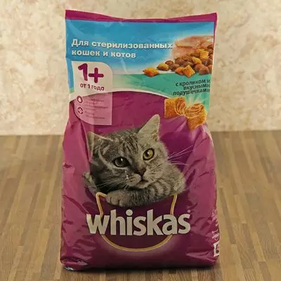 Whikas za sterilizirane mačke: Pregled suhih feedova za 5 kg za kastrirane mačke, drugi feed, recenzije 22643_2