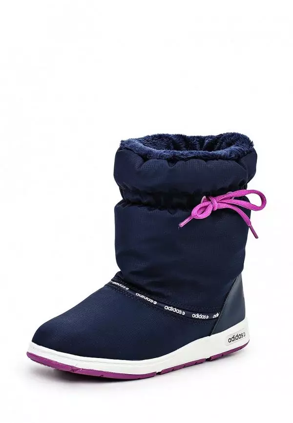 Ženske zimske čevlje (85 fotografij): Izolirani visoki blow modeli za zimo, s katerimi nosi razpoloženje na klin, pregledi 2270_19
