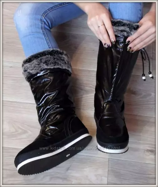 Ženske zimske čevlje (85 fotografij): Izolirani visoki blow modeli za zimo, s katerimi nosi razpoloženje na klin, pregledi 2270_21