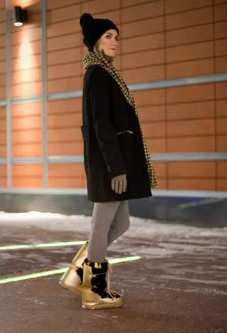 Женски зимски чизми (85 фотографии): изолирани модели со високи удари за зимата, со што носењето расположение на клин, осврти 2270_83