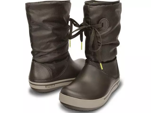 Crocs Boots (57 ảnh): Crocks của trẻ em, khởi động và khởi động công ty CROS, đánh giá, mô hình Wellie Rain Boot 2275_33