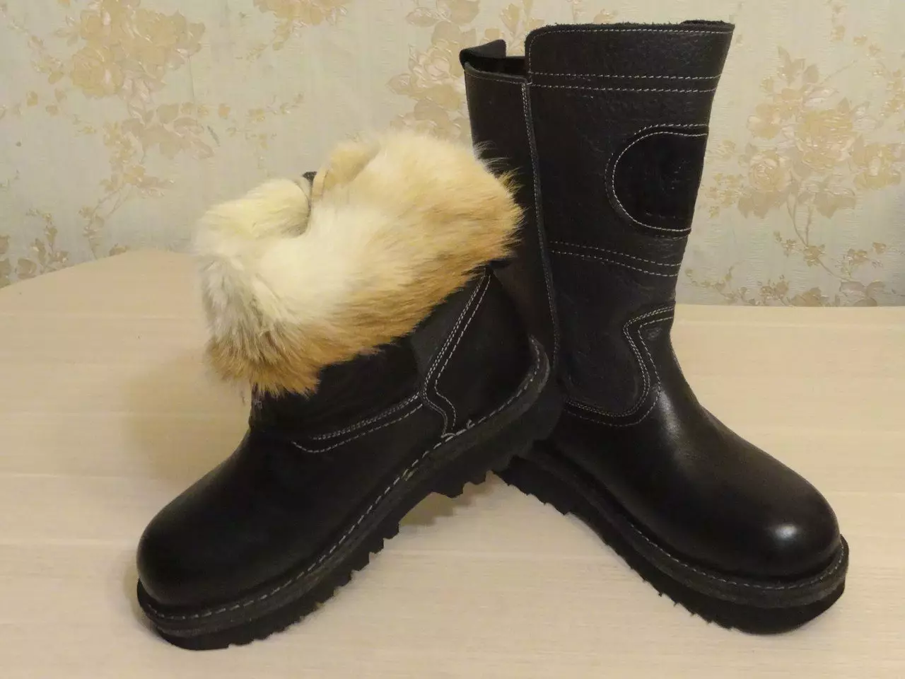 Boots Mongolia (63 Foto): Boots Musim Mongolia lan Ands ing Wulu Canine, Kulit Hulu lan Fur Hulu, Ulasan 2291_39