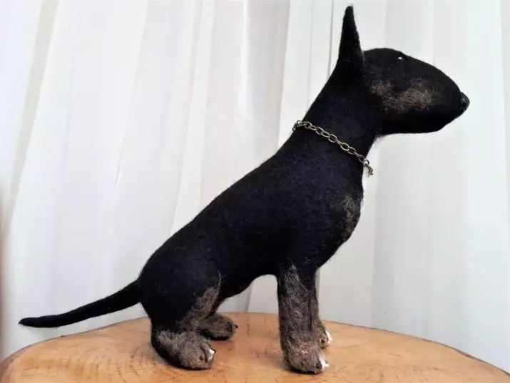 Черно Булс (17 снимки): Куче Характеристики, Puppy правила за грижа 23091_10