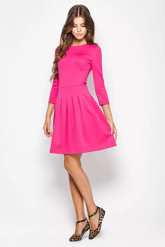 Buty do różowej sukienki (57 zdjęć): jakie kolory i modele pasują do jasnoróżowego i innego cienia sukienki 2312_44