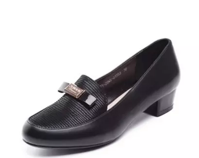 Zenden Shoes (32 foto): Modele interesante femra nga një prodhues i popullarizuar 2321_11