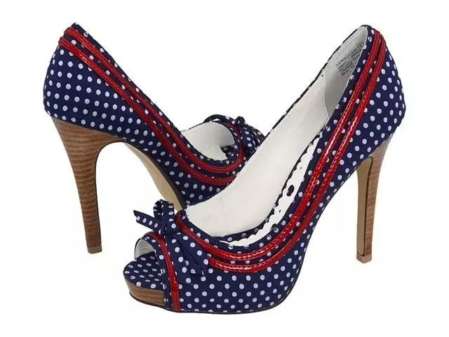 Blue Heel Shoes (46 foto's): Wat om frouljusmodellen te dragen op Medium en Lytse Heel 2327_24