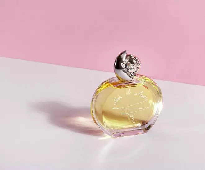 Populárny parfum: Najlepšie príchute pre ženy, najpretrvanejšie ženské parfumové a obliekanie vody Hodnotenie, ako si vybrať 23323_3
