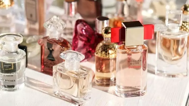 Maitiro ekutarisa iyo perfume's batche kodhi? Nzira dzekutarisa dzinonzwisisika uye mvura yechimbuzi kune vekare (chokwadi) nekodhi 23324_4