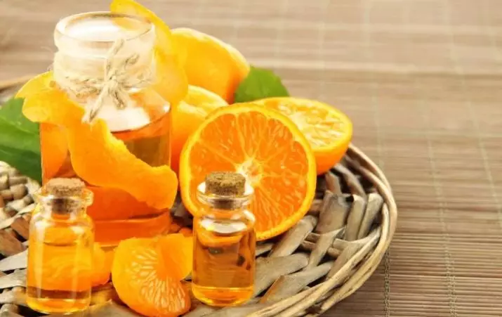 Citrus aromas: Ayollar uchun atirlar va eng yaxshi yog'och-tsitrus atir-ugida, xushbo'y va greyfurtning hidi, limon va ohak yozuvlari bilan 23349_11