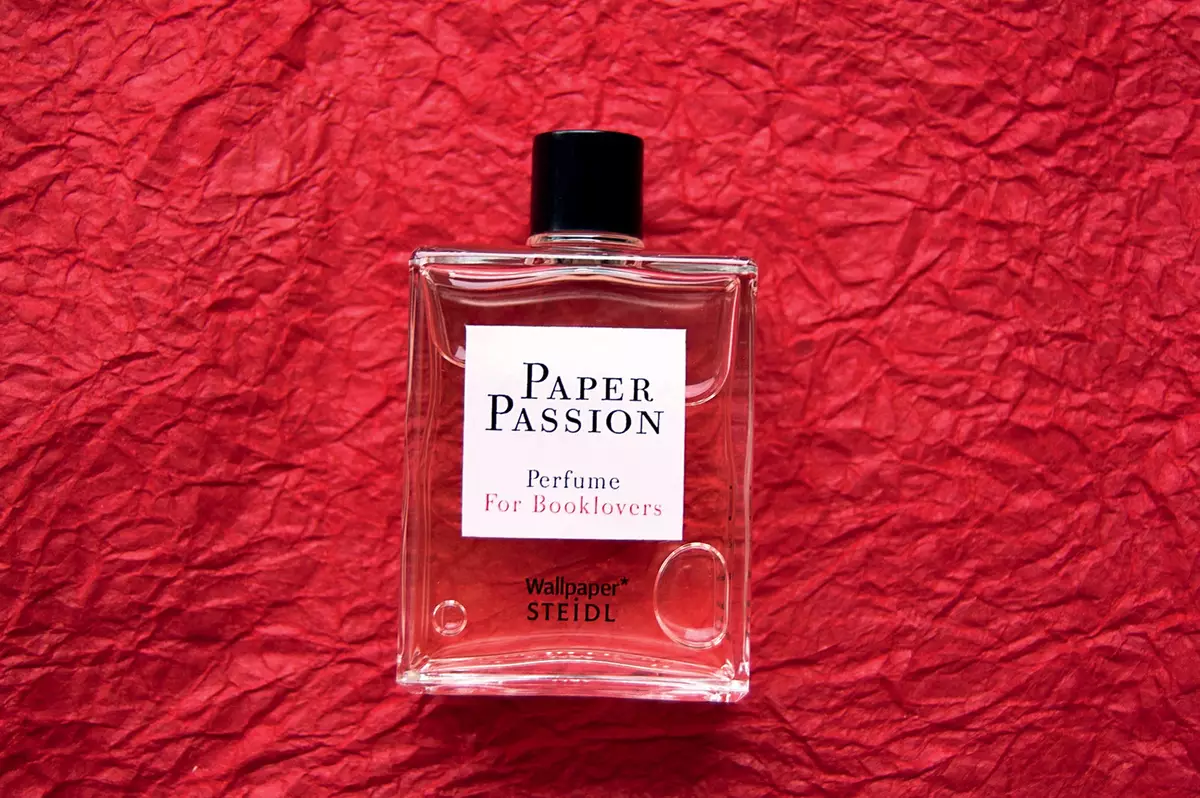 Nenavaden parfum: okusi z vonjem knjig, joda in povojev, šminka in kokice za ženske, znoj in čaj, ogenj in kri, drugi 23369_4