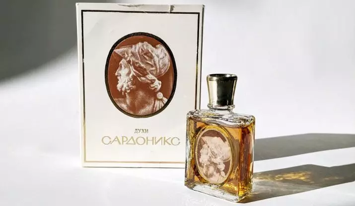 Espíritos da URSS (33 fotos): Perfume soviético 