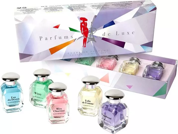 Miniatures de la perfumeria: conjunts de perfum i mini-perfum, trien una petita ampolla de licor originals 23432_2