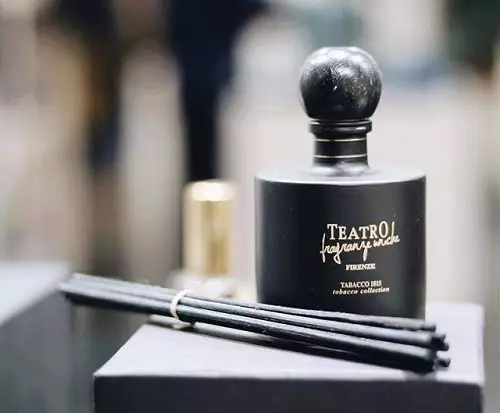 Perfume Itali (15 gambar): Jenama Perfume dari Itali, kajian terhadap perisa wanita dan lelaki, bagaimana membezakan minyak wangi dari palsu 23435_5