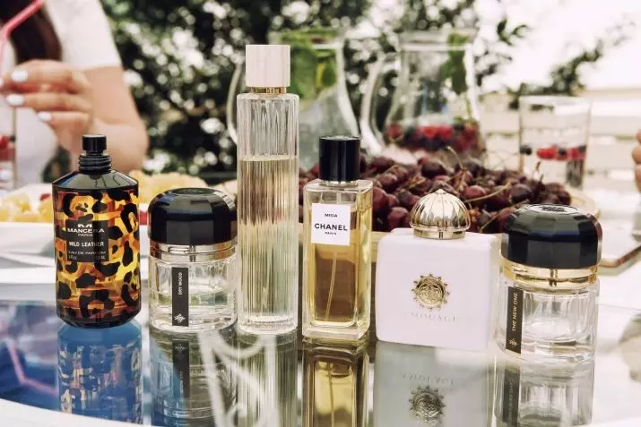 Vlak parfumy pre ženy: najnežnejšej duchmi so slučkou, poradie najlepších francúzskych a iné príchuti, recenzie 23446_31
